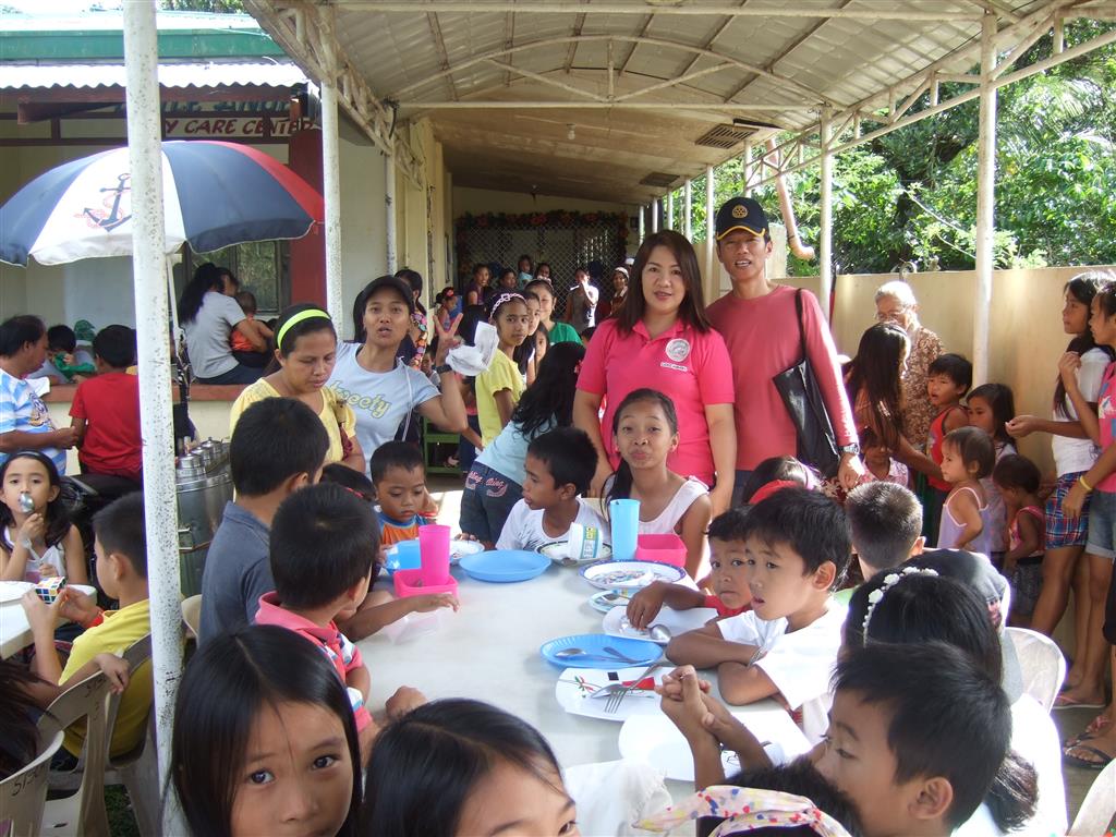Barangay Christmas 2015 - ACADEMY OF WORLD HEALING BLOG
